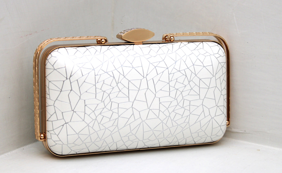 LINING PARTY CLUTCH